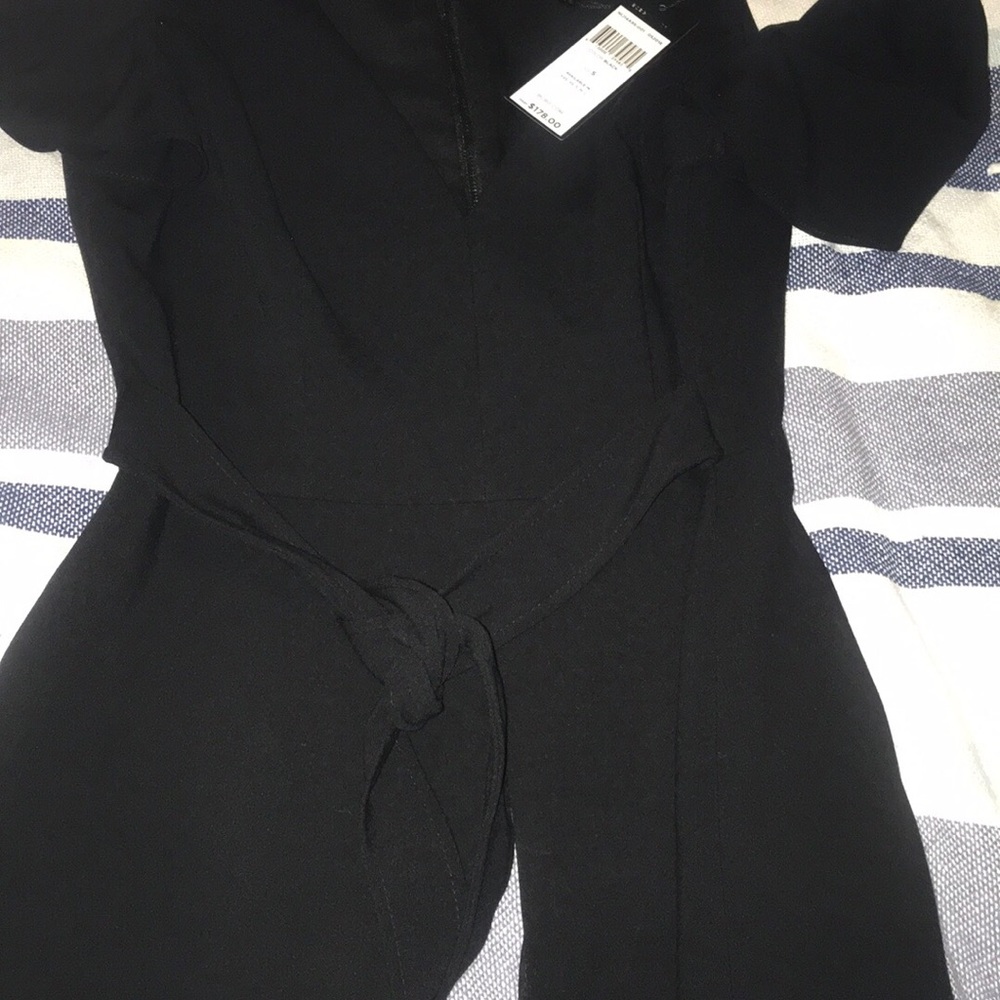 BCBG all black top